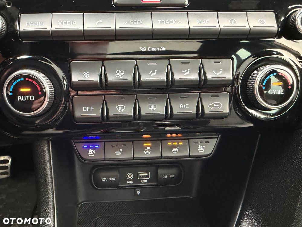 Kia Sportage 1.6 T-GDI AWD DCT GT LINE - 19