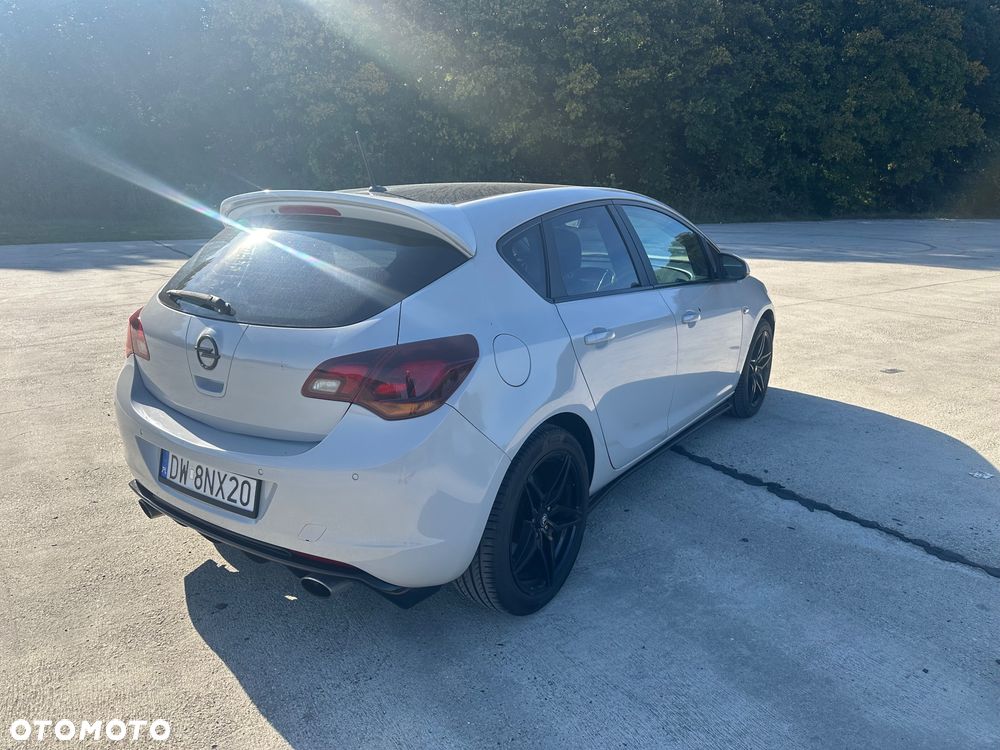 Opel Astra - 4