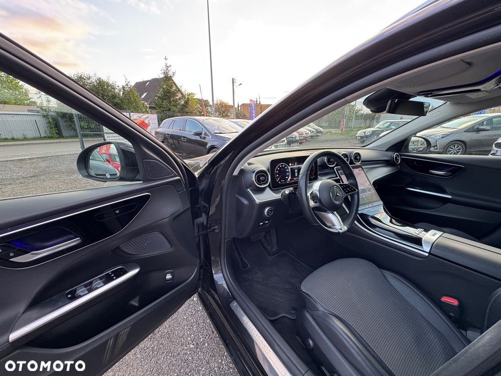 Mercedes-Benz Klasa C 220 d mHEV - 27