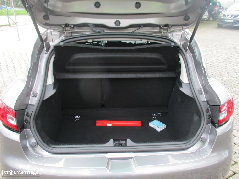 Renault Clio 0.9 TCe Limited - 28