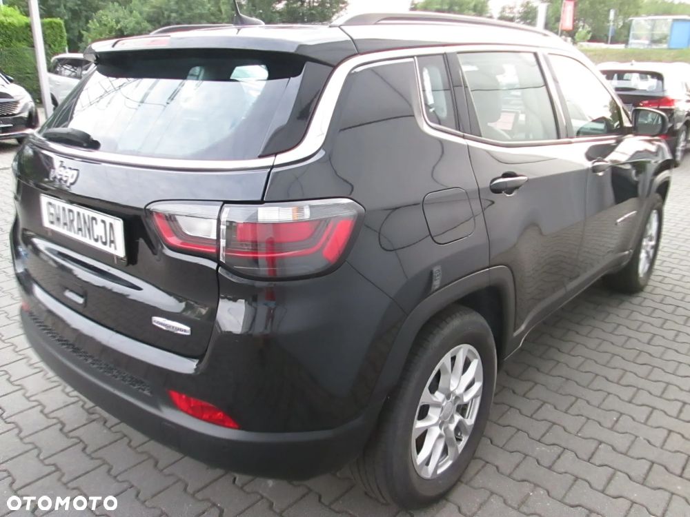 Jeep Compass - 38