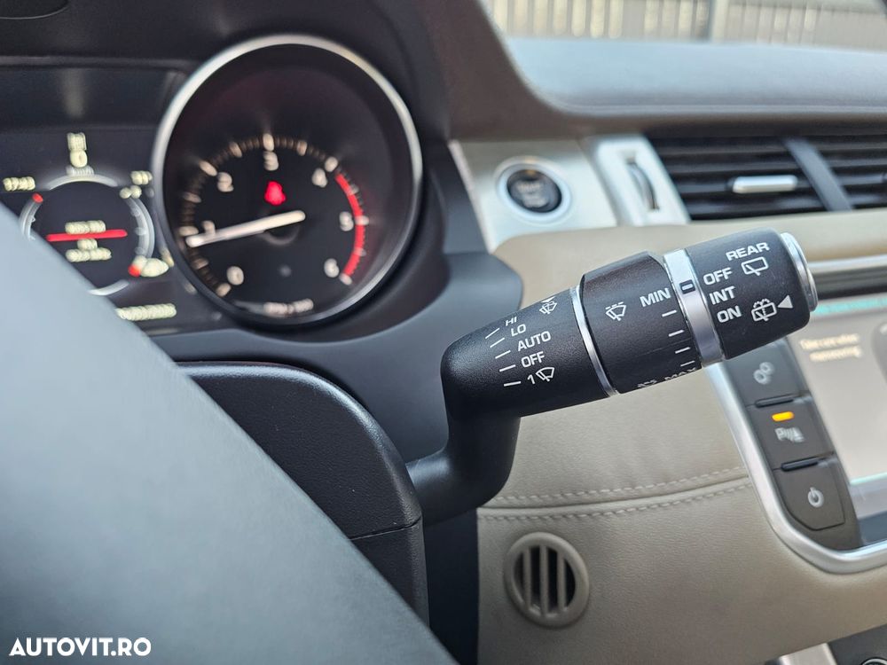 Land Rover Range Rover Evoque 2.0 D150 R-Dynamic - 34