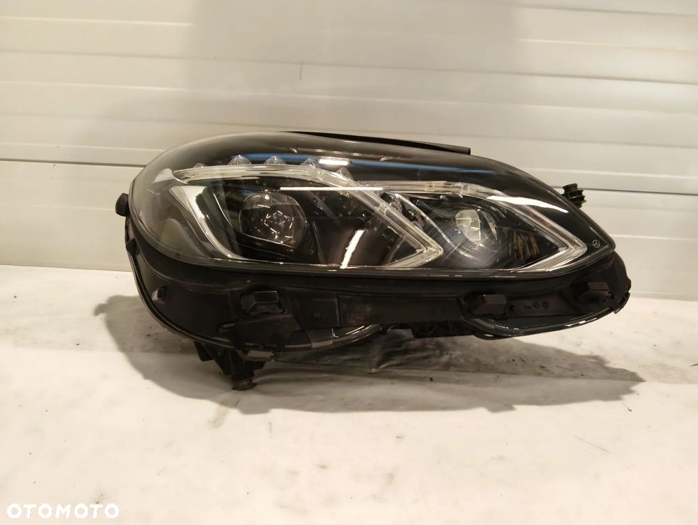 Mercedes-Benz E KLASA W212 LIFT ILS PRZÓD STRONA PRAWA A2129063203 - 2