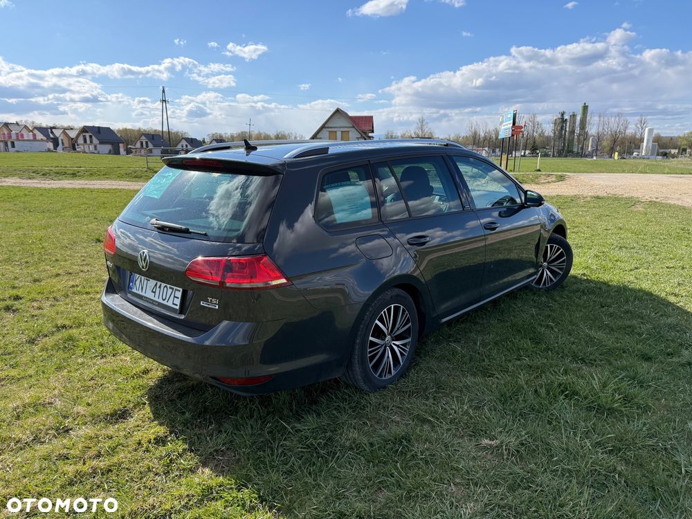 Volkswagen Golf - 10