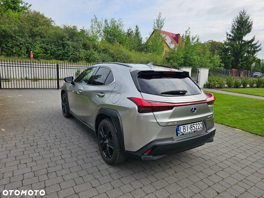 Lexus UX - 23