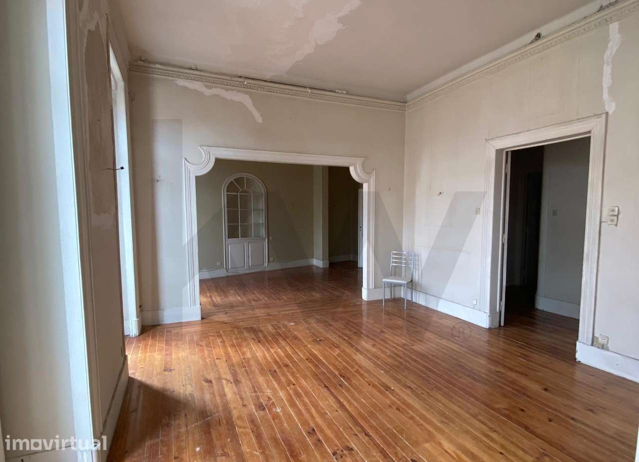 Arrendamento Apartamento T5+, em Lisboa, Estrela - Campo de Ourique - Grande imagem: 2/44