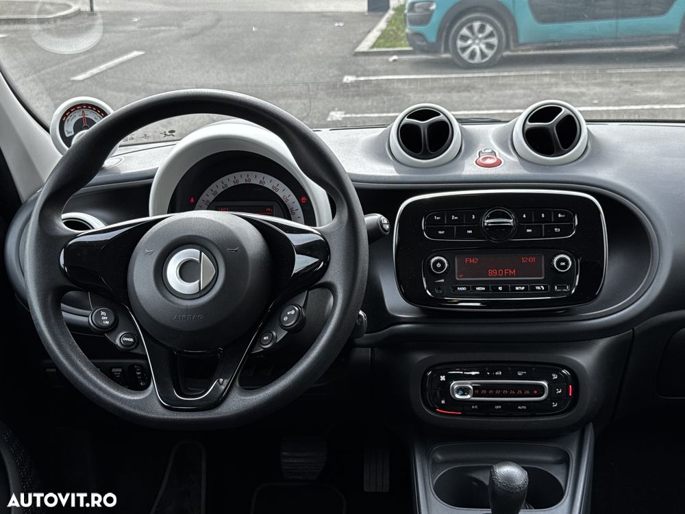 Smart Forfour EQ - 13