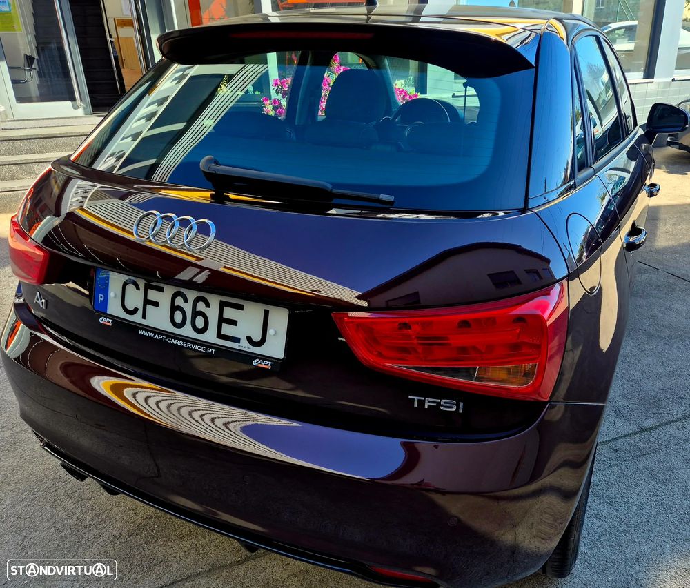 Audi A1 Sportback 1.2 TFSI S line Sport Pack - 19