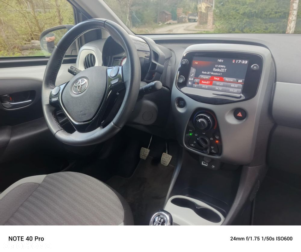 Toyota Aygo 1.0 VVT-i JBL Edition - 13