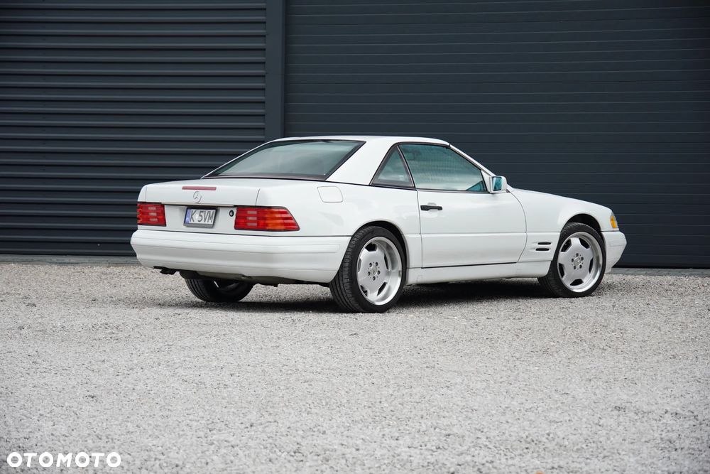 Mercedes-Benz SL - 21