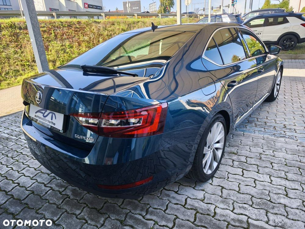 Skoda Superb 2.0 TDI Style - 6