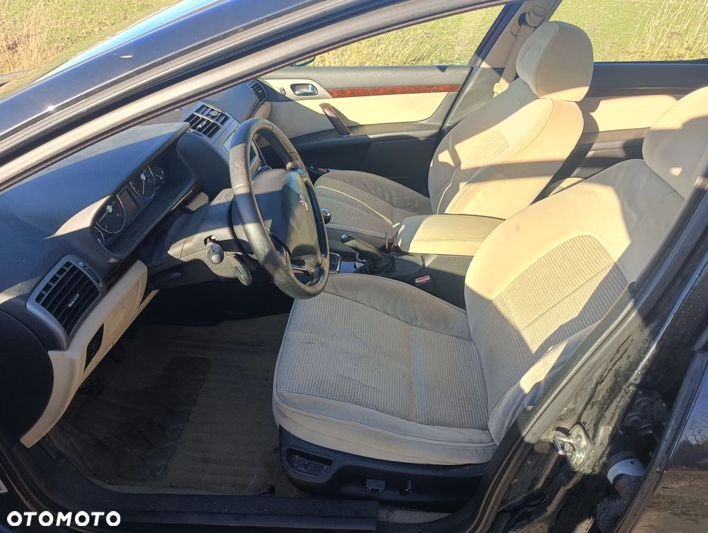 Peugeot 407 - 7