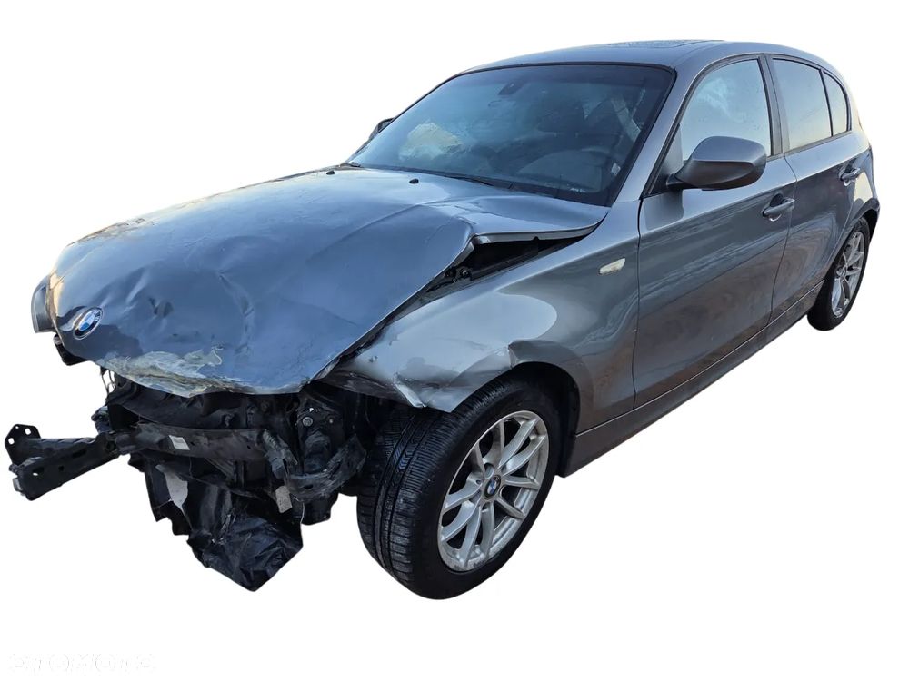 BMW Seria 1 E87 2009 Silnik 2.0D (N47D20C) 143 KM (105 kW) A52/7 Na części silnik, klapa, drzwi, lampa - 3