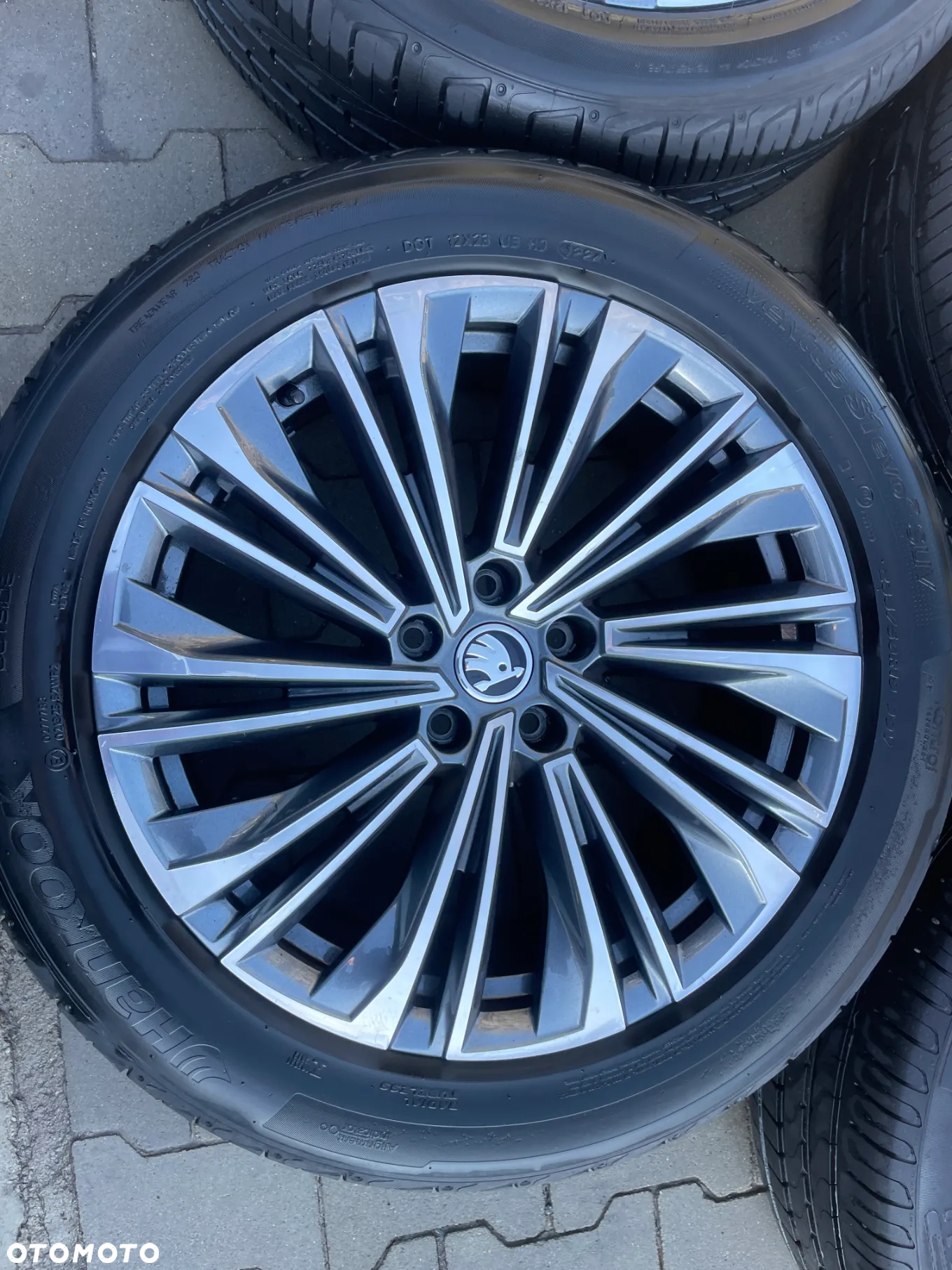 Skoda Kodiaq LIFT FELGA 19' ALUMINIOWA KOMPLET 565601025AP 2024 ROK JAK NOWE - 2