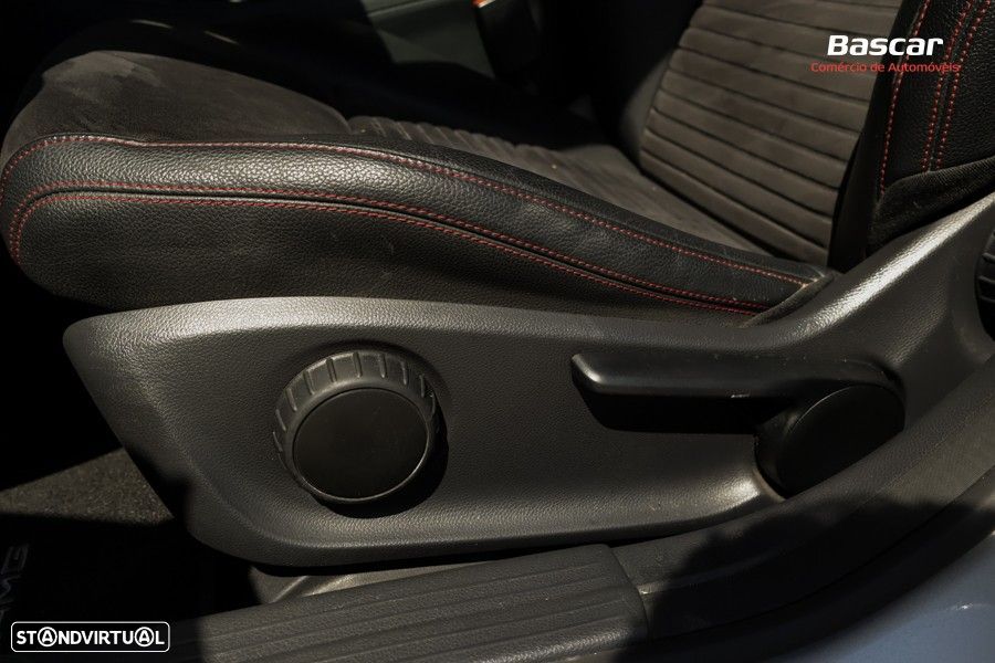 Mercedes-Benz CLA 200 d AMG Line - 15