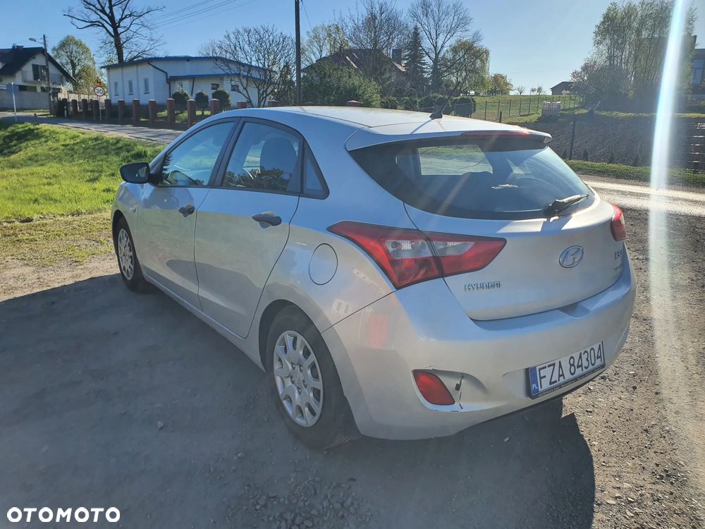 Hyundai i30 1.4 Classic + EU5 - 6