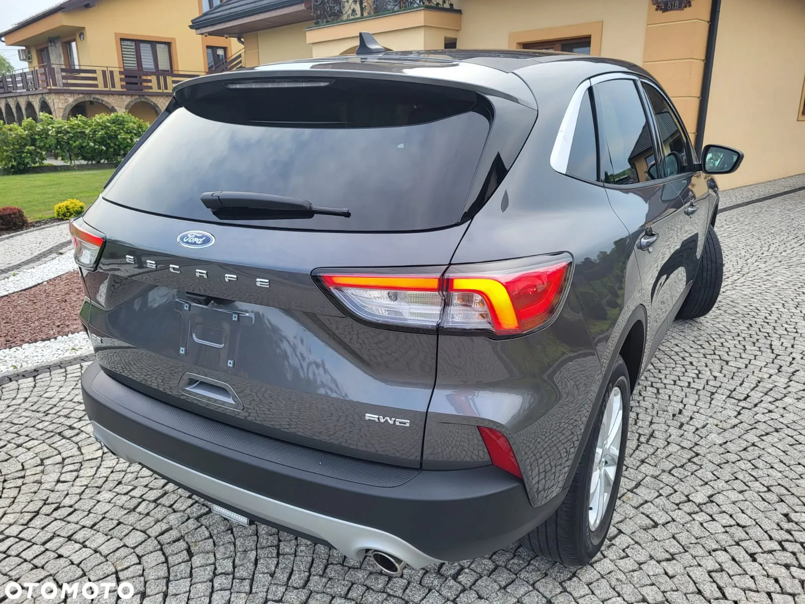Ford Kuga - 5