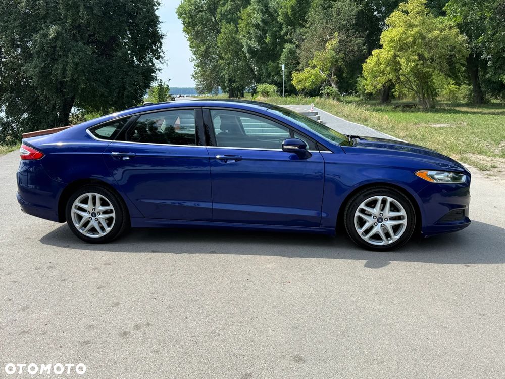 Ford Fusion - 8