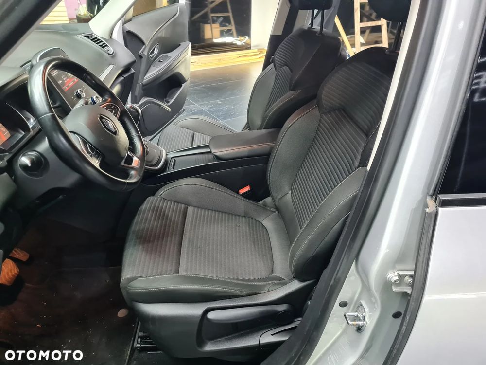 Renault Grand Scenic dCi 110 EDC LIMITED - 27