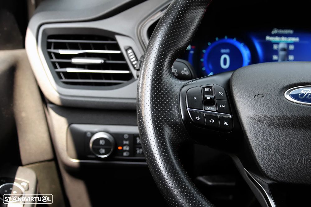 Ford Kuga 2.5 FHEV ST-Line - 23