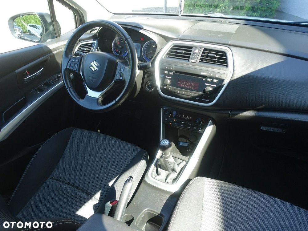 Suzuki SX4 S-Cross 1.6 Elegance - 10