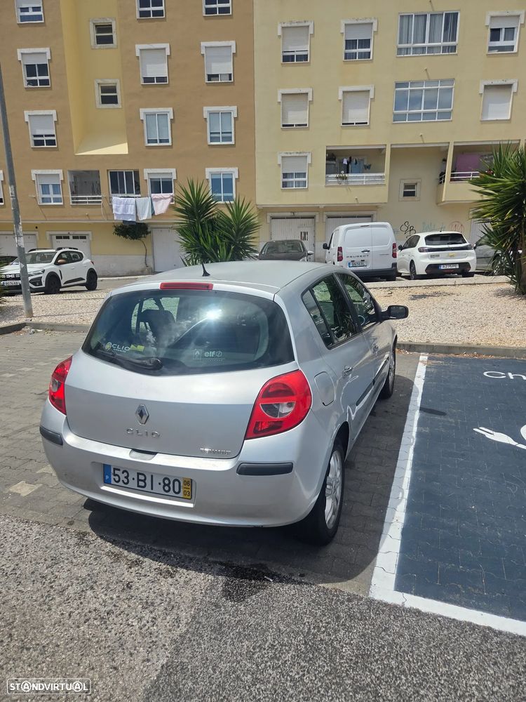 Renault Clio 1.5 dCi Confort - 1