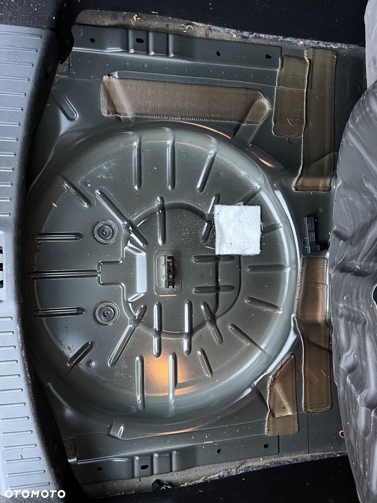 Ford Kuga 1.5 EcoBoost 2x4 Trend - 11