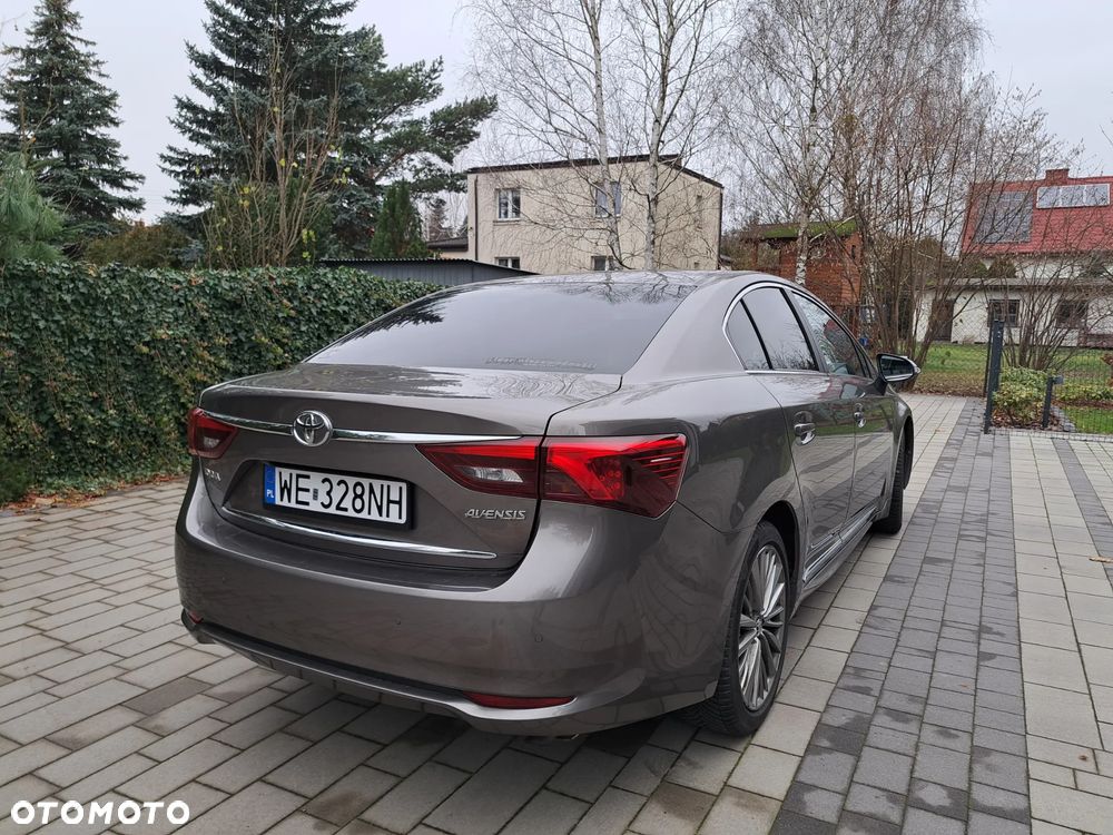 Toyota Avensis 2.0 Premium MS - 9