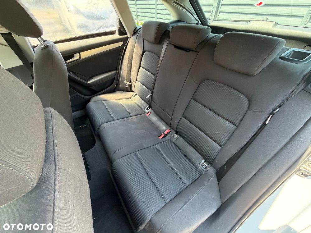 Audi A4 Avant 2.0 TDI DPF - 11
