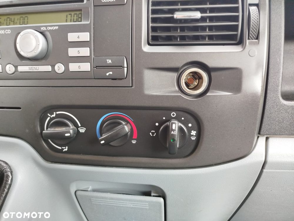 Ford Transit - 21