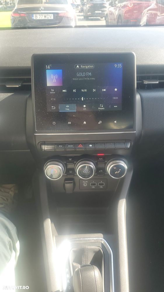 Renault Clio V full hybrid 145 Equilibre - 2