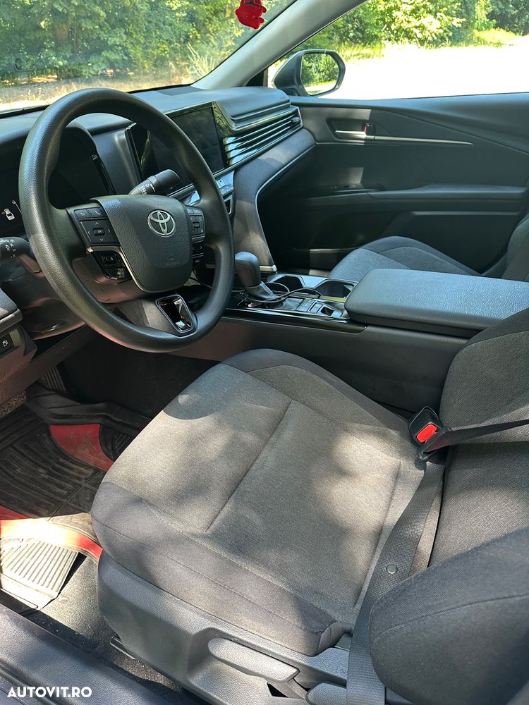 Toyota Camry - 9