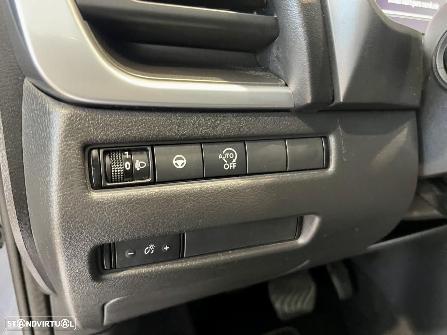 Nissan Qashqai 1.3 DIG-T N-Connecta LED Xtronic - 18