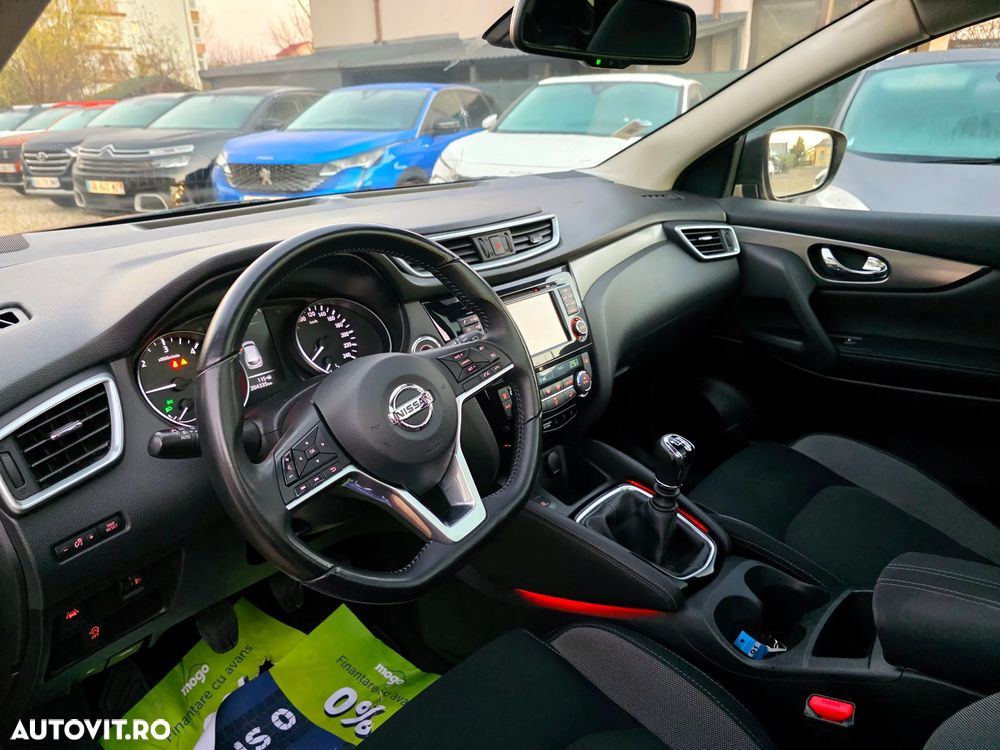 Nissan Qashqai 1.5 DCI N-Connecta - 24