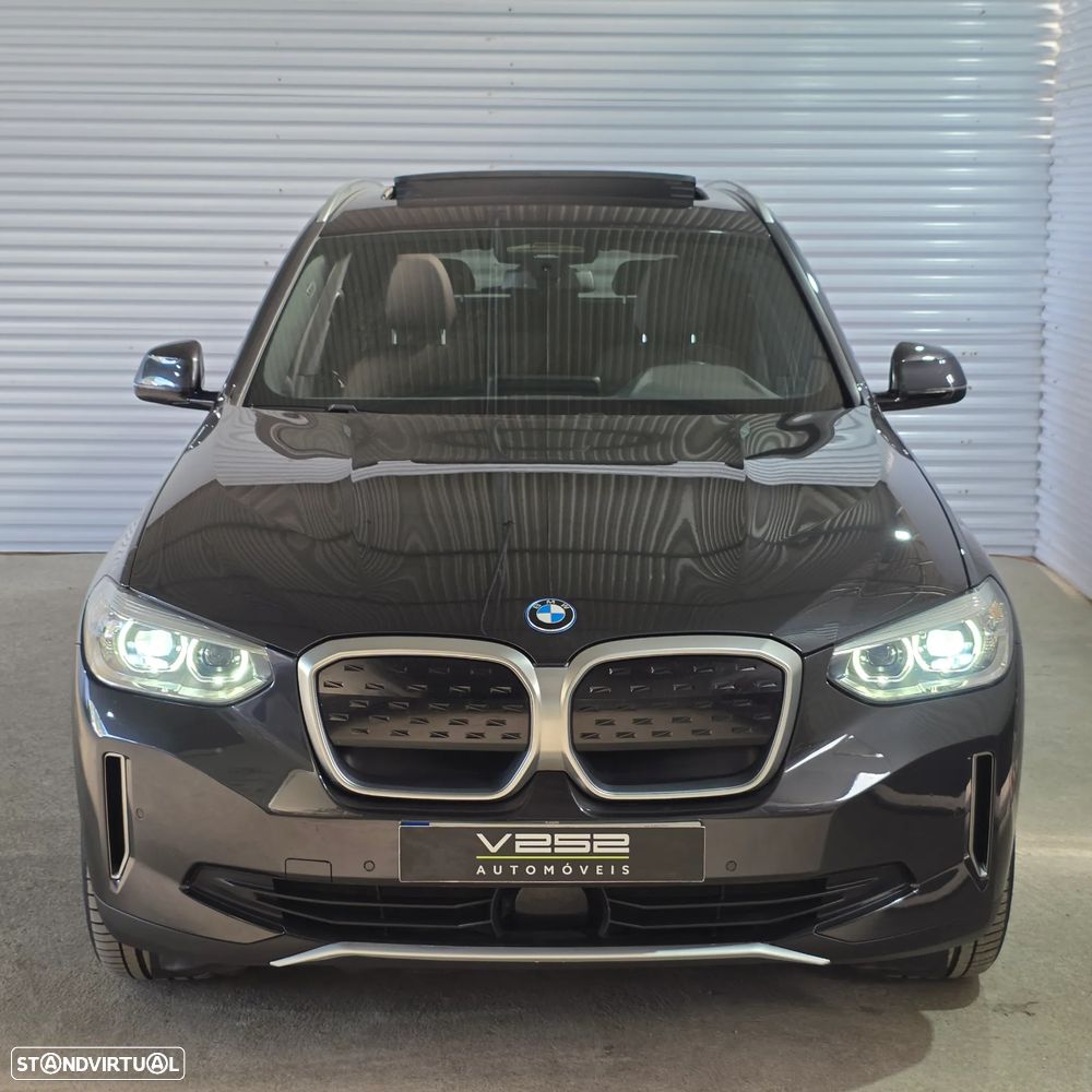 BMW iX3 Impressive - 3