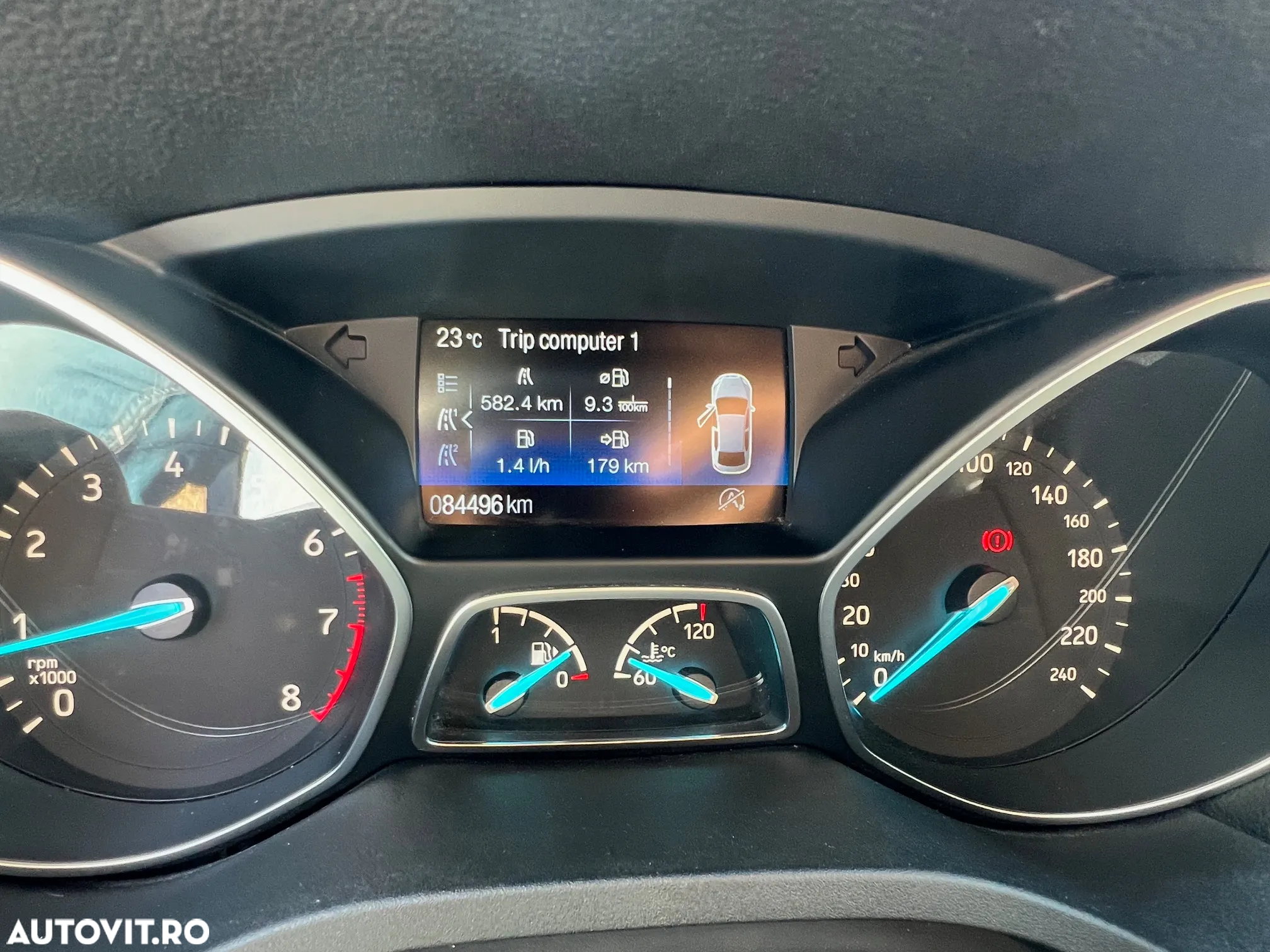 Ford Kuga - 11