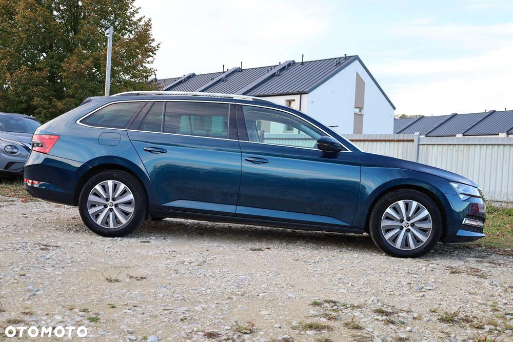 Skoda Superb 2.0 TDI SCR Style DSG - 10
