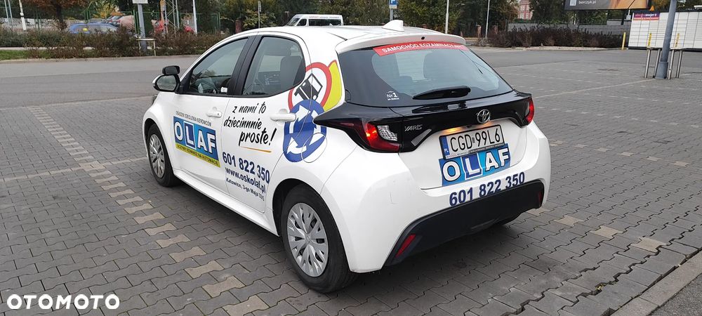 Toyota Yaris 1.5 Comfort - 3