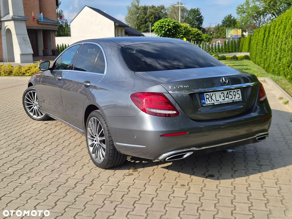 Mercedes-Benz Klasa E 220 d 9G-TRONIC - 38