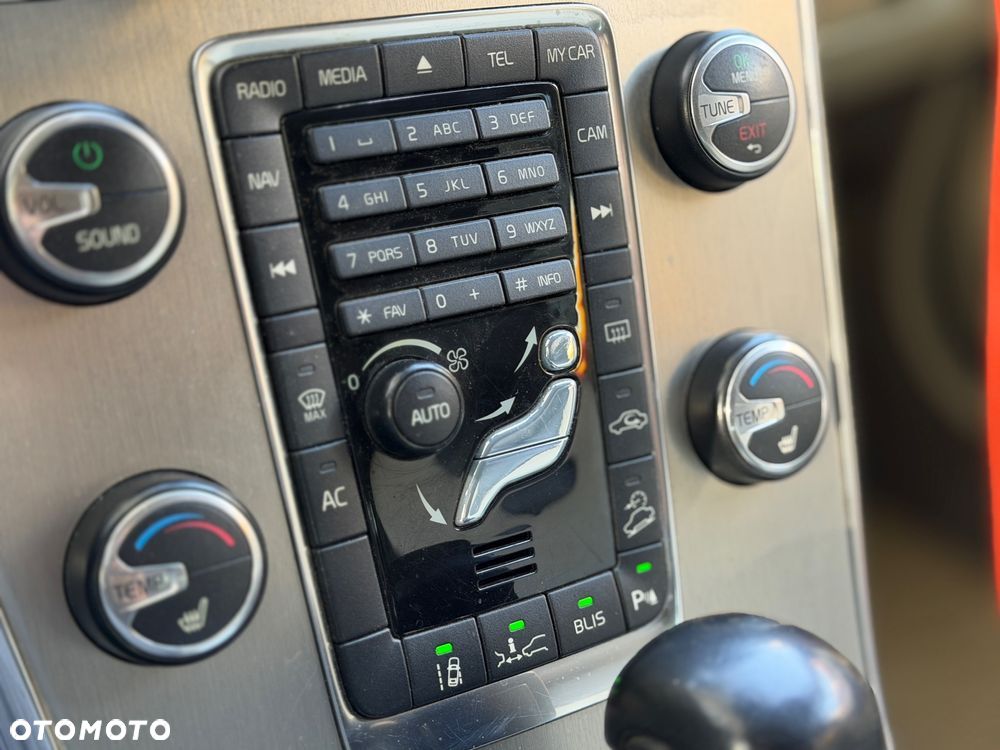 Volvo XC 60 - 27