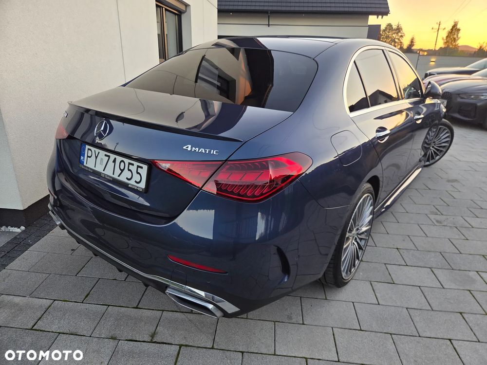 Mercedes-Benz Klasa C 300 mHEV 4-Matic AMG - 32
