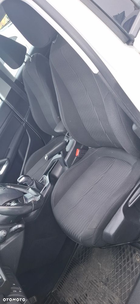 Peugeot 308 HDi FAP 92 Active - 8