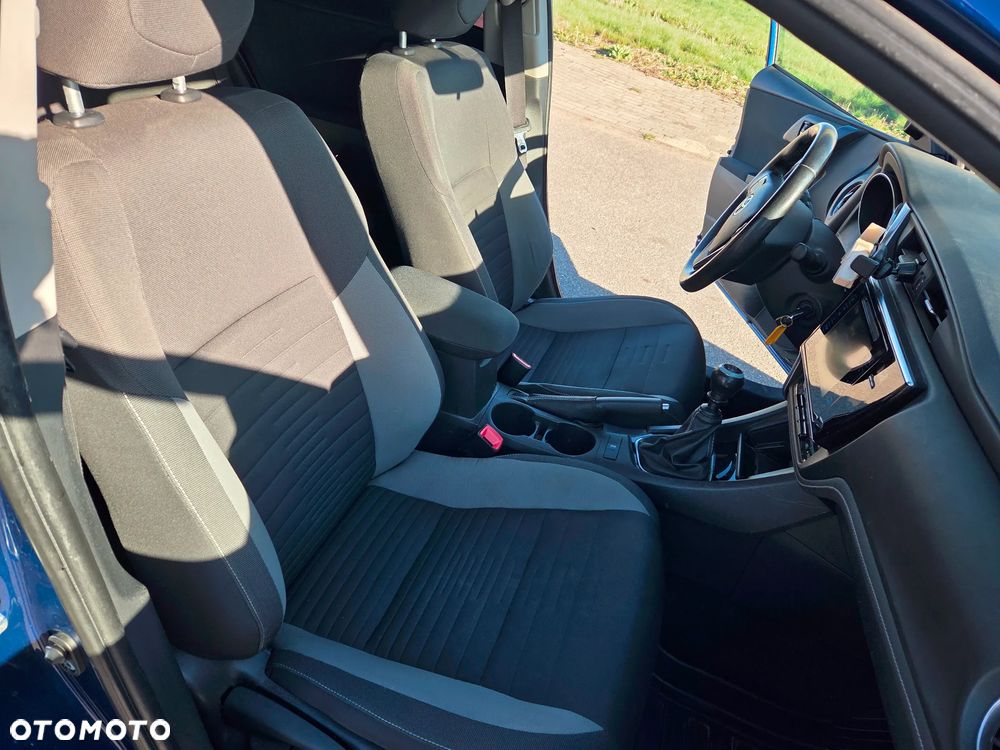 Toyota Auris 1.6 Comfort - 15