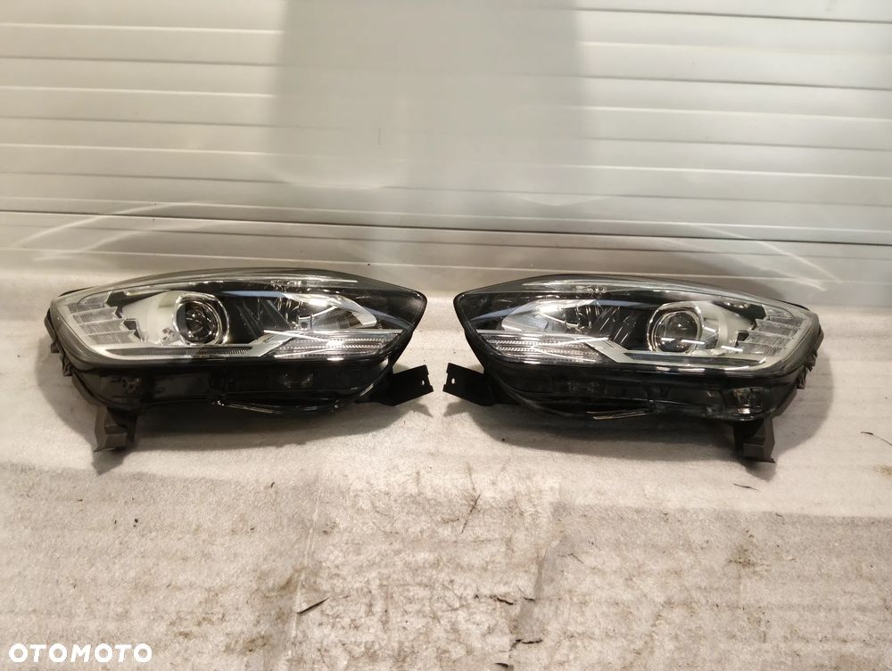 Renault Scenic IV SOCZEWKA ZW KOMPLET LAMP PRZÓD 260606727R - 1