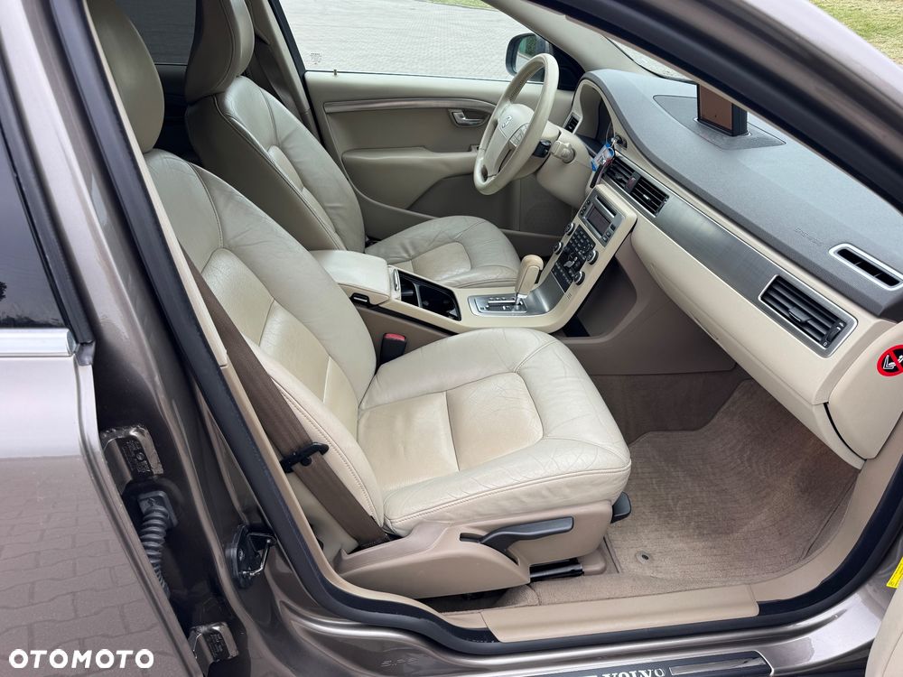 Volvo S80 2.4D5 Executive - 6