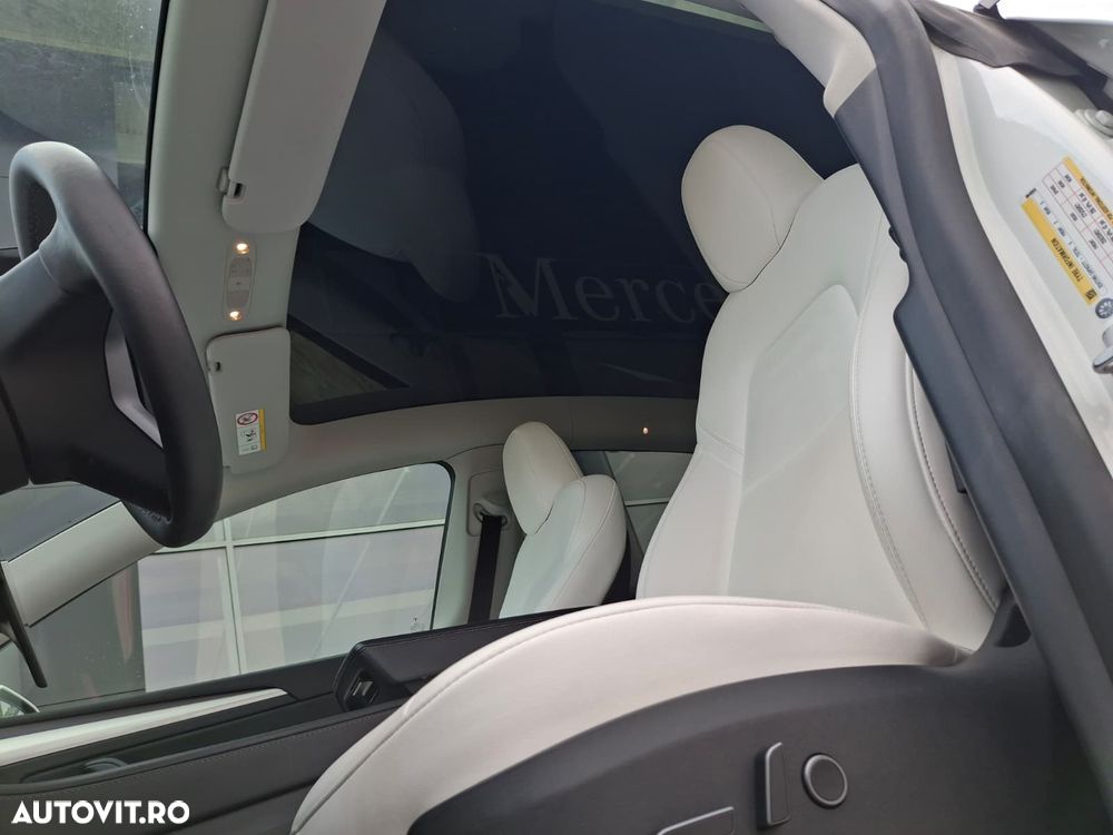 Tesla Model Y Performance Dual Motor AWD - 26