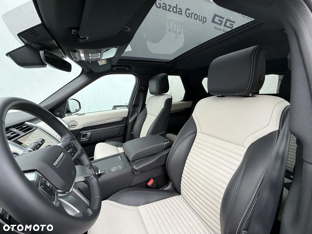 Land Rover Discovery D250 Dynamic SE - 9