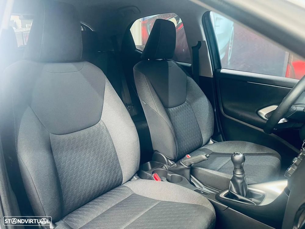Toyota Yaris 1.0 VVT-i Comfort Plus - 32