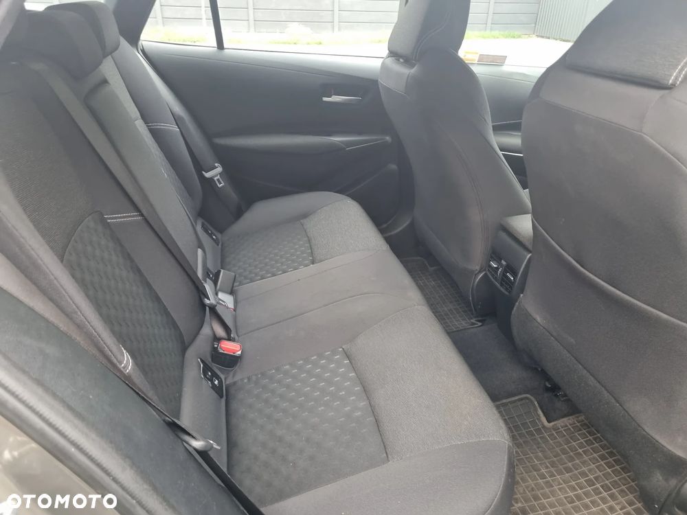 Toyota Corolla 1.8 Hybrid Executive - 24