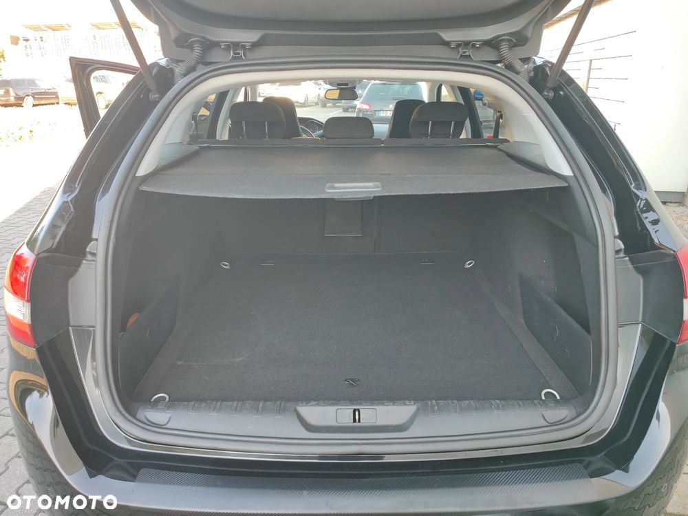 Peugeot 308 1.6 BlueHDi Allure S&S EAT6 - 11